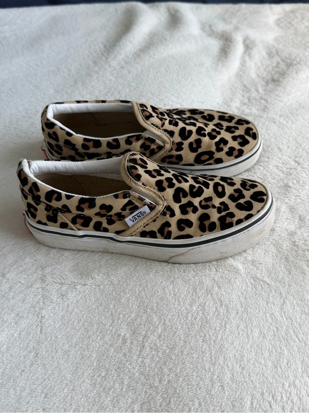 Vans Kids Slip-On Sneakers in Leopard Print